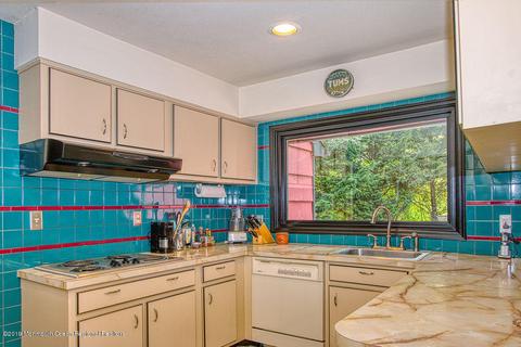 36 Appletree Dr, Matawan, NJ 07747 photo 10