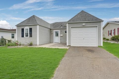 35 Sidney Ct, Brick, NJ 08724 photo 2