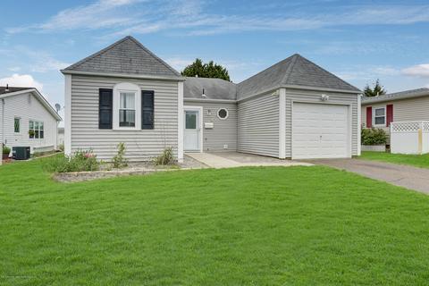 35 Sidney Ct, Brick, NJ 08724 photo 4