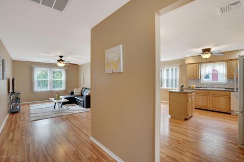 35 Sidney Ct, Brick, NJ 08724 photo 7