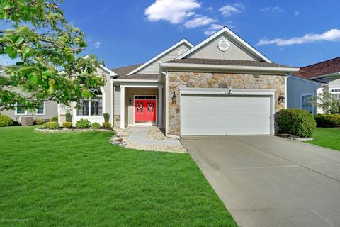 8 Strathmere St, Waretown, NJ 08758 photo 2