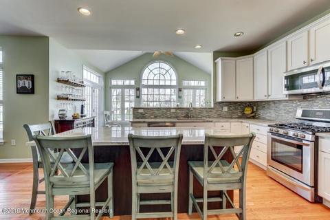 6 Pine Rd, Howell, NJ 07731 photo 13