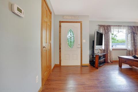 44 Rhode Island Dr, Jackson, NJ 08527 photo 5