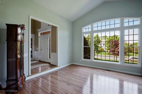 1 Crocus Dr, Holmdel, NJ 07733 photo 7