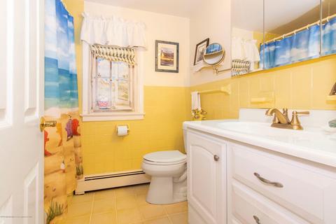 18 Bayview Dr, Waretown, NJ 08758 photo 17
