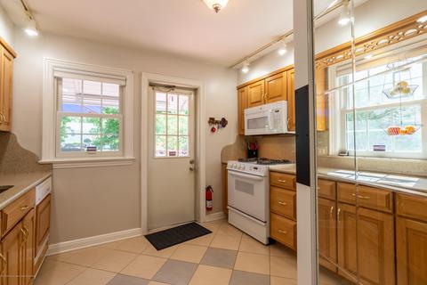 394 High St, Nutley, NJ 07110 photo 8