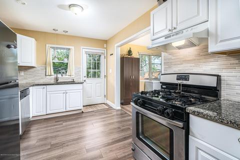 462 Pinecroft Dr, Brick, NJ 08723 photo 11