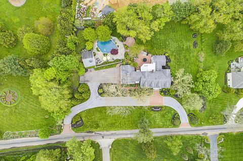 5 Conover Ln, Rumson, NJ 07760 photo 3