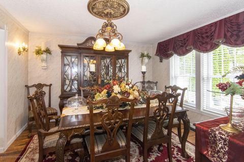 678 Windsor Rd, Brick, NJ 08724 photo 10