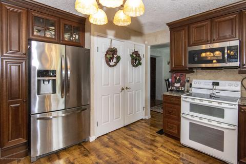 678 Windsor Rd, Brick, NJ 08724 photo 6