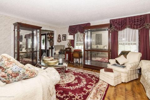 678 Windsor Rd, Brick, NJ 08724 photo 12