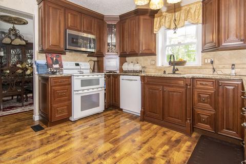 678 Windsor Rd, Brick, NJ 08724 photo 3