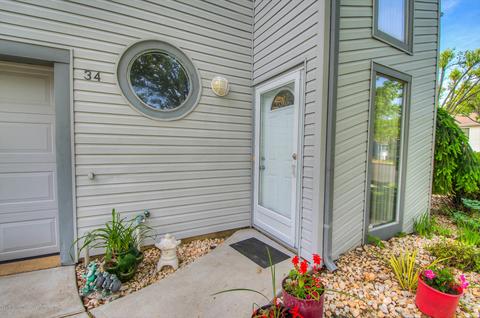 34 Denton Ct, Matawan, NJ 07747 photo 2
