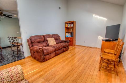 34 Denton Ct, Matawan, NJ 07747 photo 11