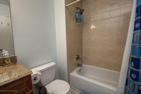 34 Denton Ct, Matawan, NJ 07747 photo 19