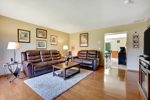1114 Sandra Pl, Brick, NJ 08724 photo 3