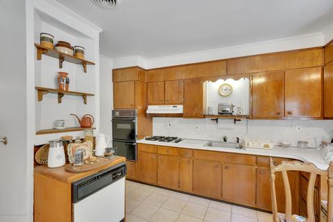 585 Perchuk Ln, Jackson, NJ 08527 photo 4