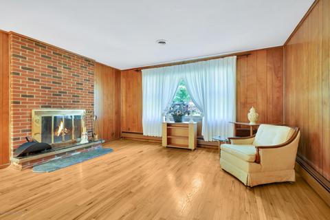 585 Perchuk Ln, Jackson, NJ 08527 photo 9
