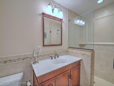 24 Marc Dr, Matawan, NJ 07747 photo 12