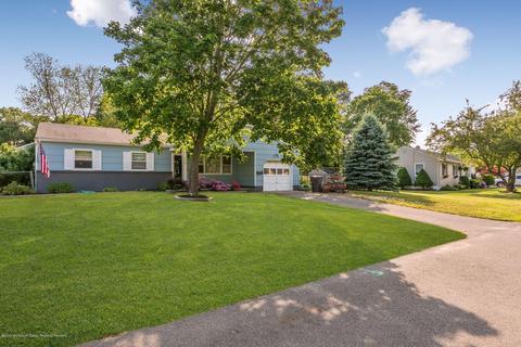 115 Silver Dr, Brick, NJ 08724 photo 1