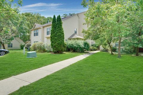 304 Geranium Ct, Jackson, NJ 08527 photo 3