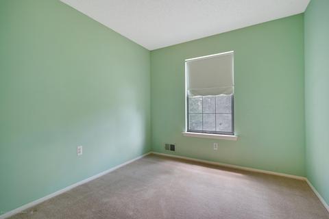 304 Geranium Ct, Jackson, NJ 08527 photo 9