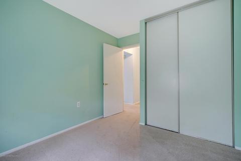 304 Geranium Ct, Jackson, NJ 08527 photo 10