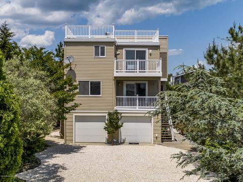 14 E 8th St, Barnegat Light, NJ 08006 photo 2