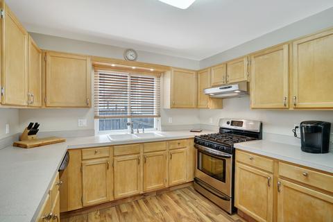 21 Sandy Point Dr, Brick, NJ 08723 photo 4