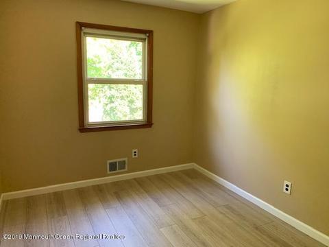 64 Beech St, Edison, NJ 08817 photo 16