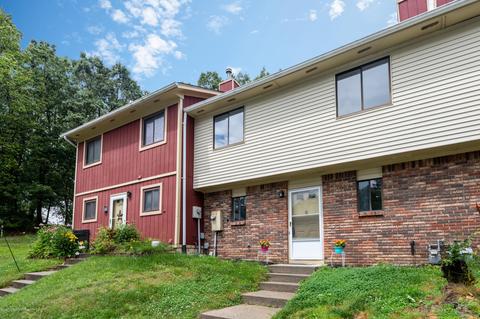 8 Max Pl, Howell, NJ 07731 photo 1