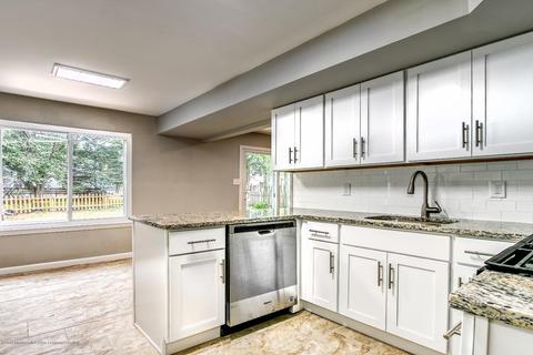 66 Appletree Rd, Howell, NJ 07731 photo 5