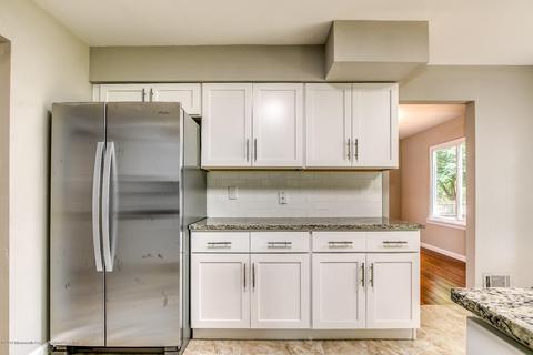 66 Appletree Rd, Howell, NJ 07731 photo 4