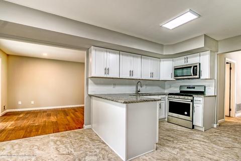66 Appletree Rd, Howell, NJ 07731 photo 3