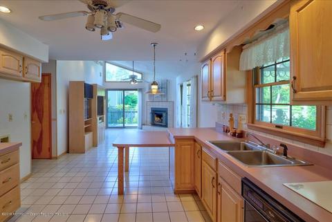 2002 Parkside Dr, Forked River, NJ 08731 photo 5