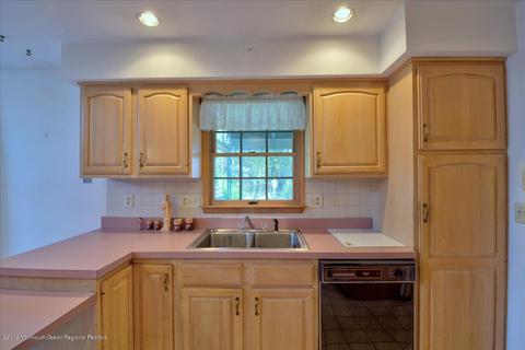 2002 Parkside Dr, Forked River, NJ 08731 photo 6