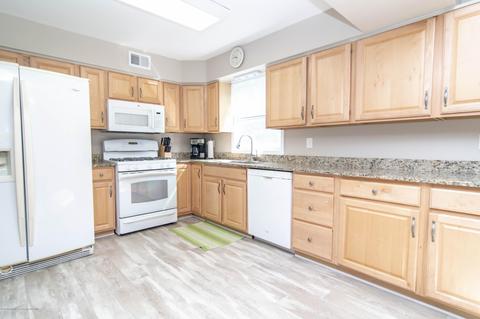 46 Bay Bridge Dr, Brick, NJ 08724 photo 11