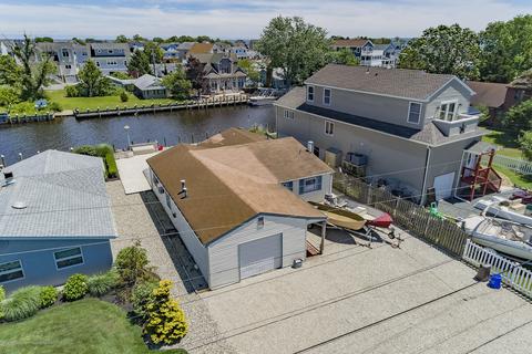 28 Cable Rd, Waretown, NJ 08758 photo 2