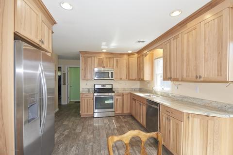 112 Shoreland Ter, North Middletown, NJ 07748 photo 11
