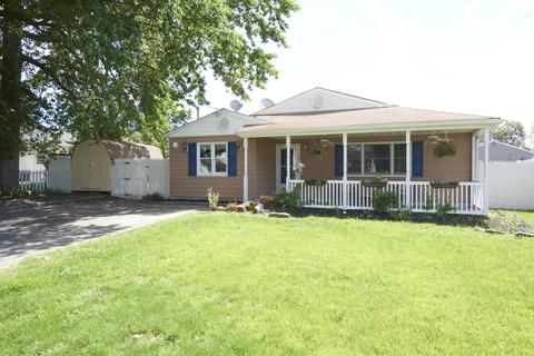 112 Shoreland Ter, North Middletown, NJ 07748 photo 1