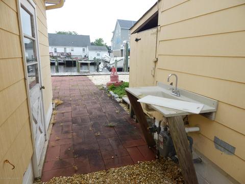 31 Bayview Dr, Waretown, NJ 08758 photo 32