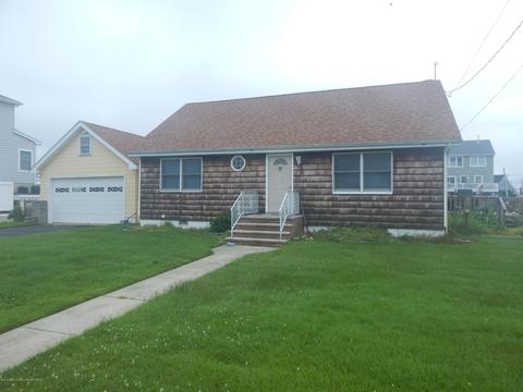31 Bayview Dr, Waretown, NJ 08758 photo 1