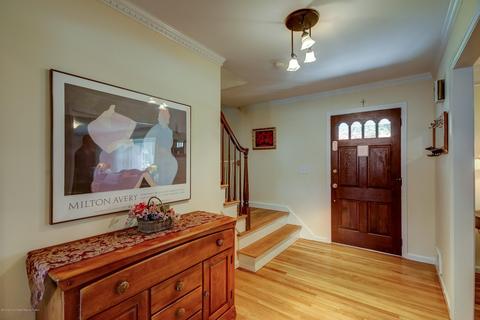 19 Algonquin Rd, Holmdel, NJ 07733 photo 4