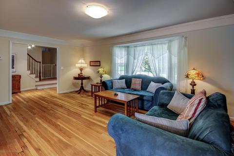 19 Algonquin Rd, Holmdel, NJ 07733 photo 6