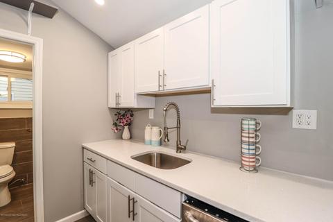 42 Chestnut St, Waretown, NJ 08758 photo 4