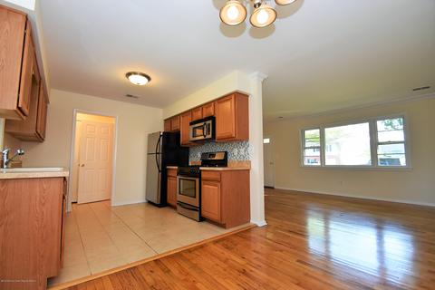 642 Park Ave, Brielle, NJ 08730 photo 3