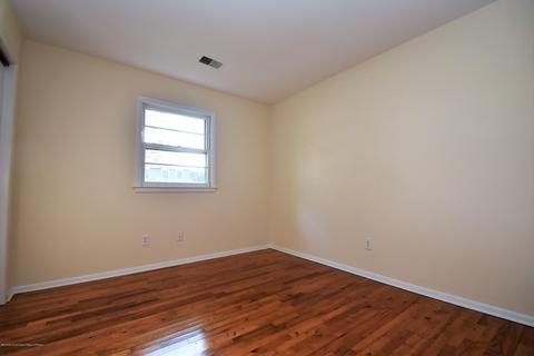 642 Park Ave, Brielle, NJ 08730 photo 10