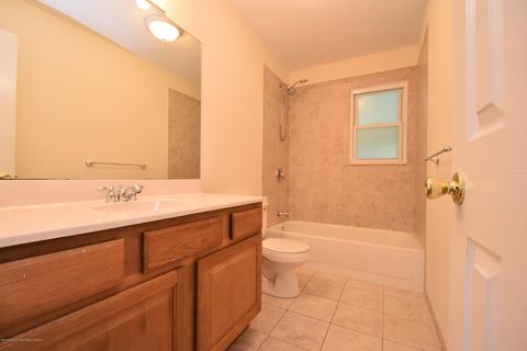 642 Park Ave, Brielle, NJ 08730 photo 11