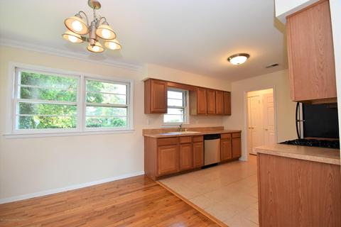 642 Park Ave, Brielle, NJ 08730 photo 6