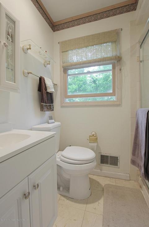 16 Albany Ave, Jackson, NJ 08527 photo 24